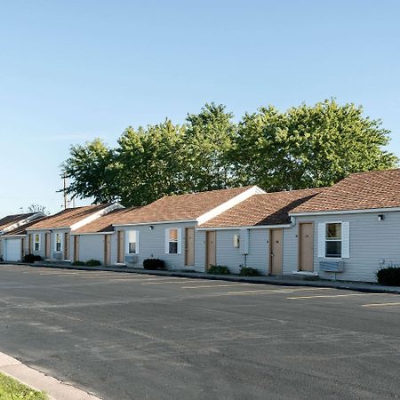 Rodeway Inn & Suites Austin Bagian luar foto