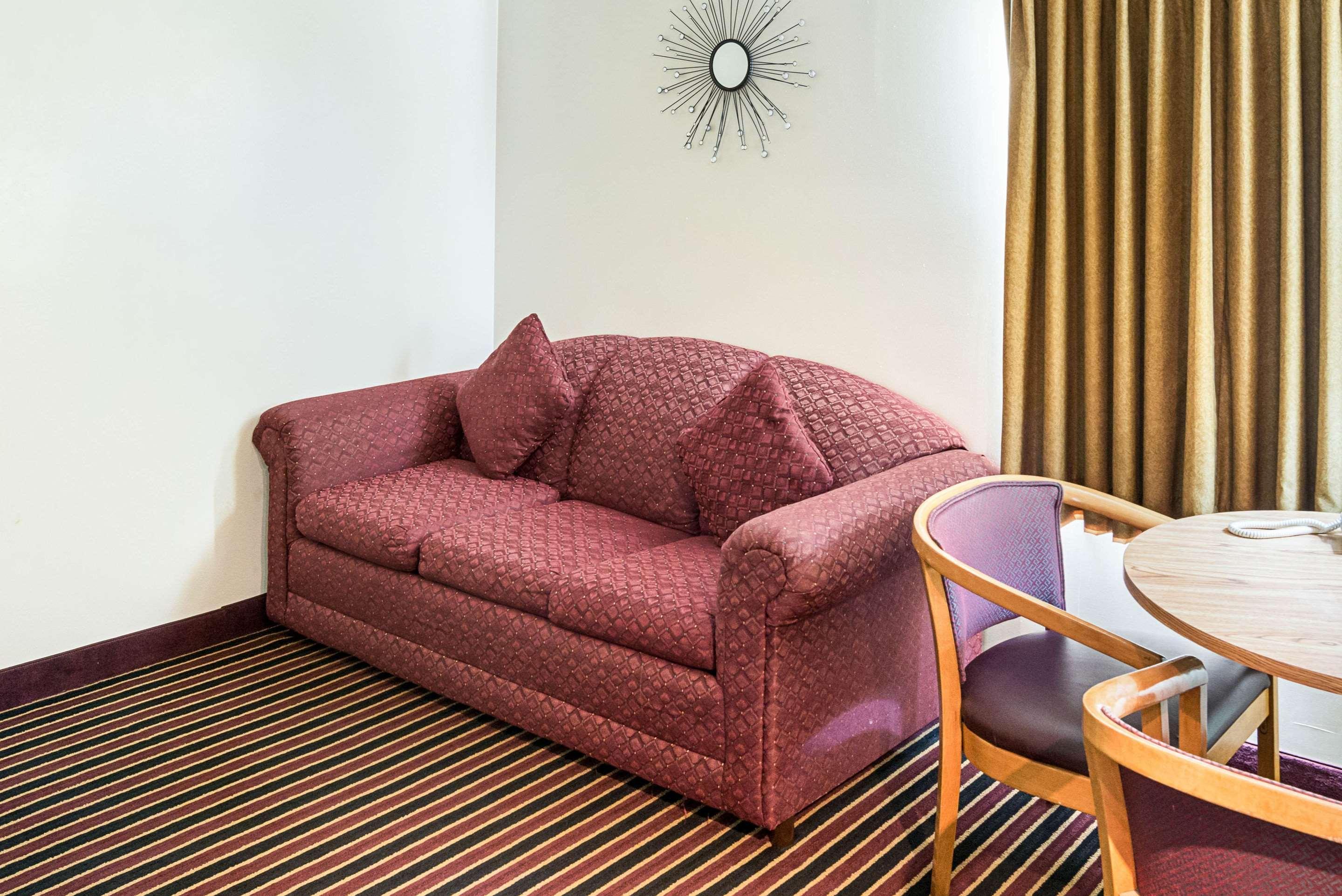 Rodeway Inn & Suites Austin Bagian luar foto