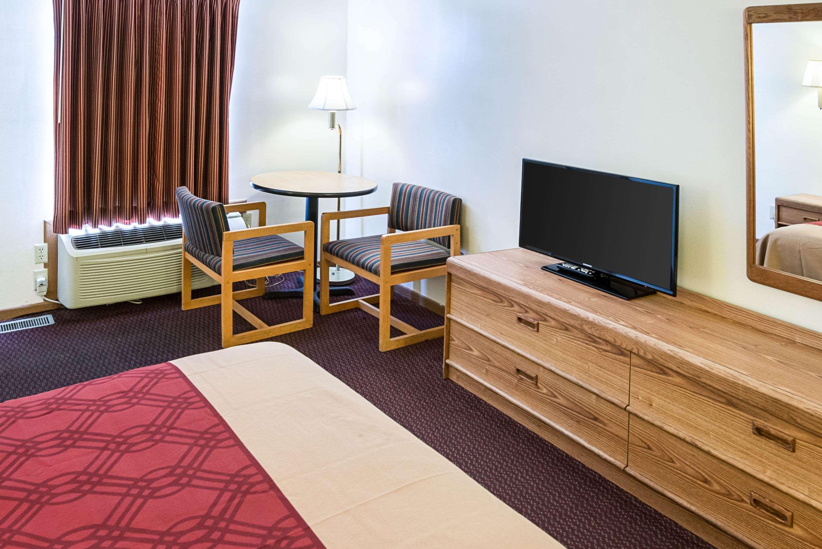 Rodeway Inn & Suites Austin Bagian luar foto