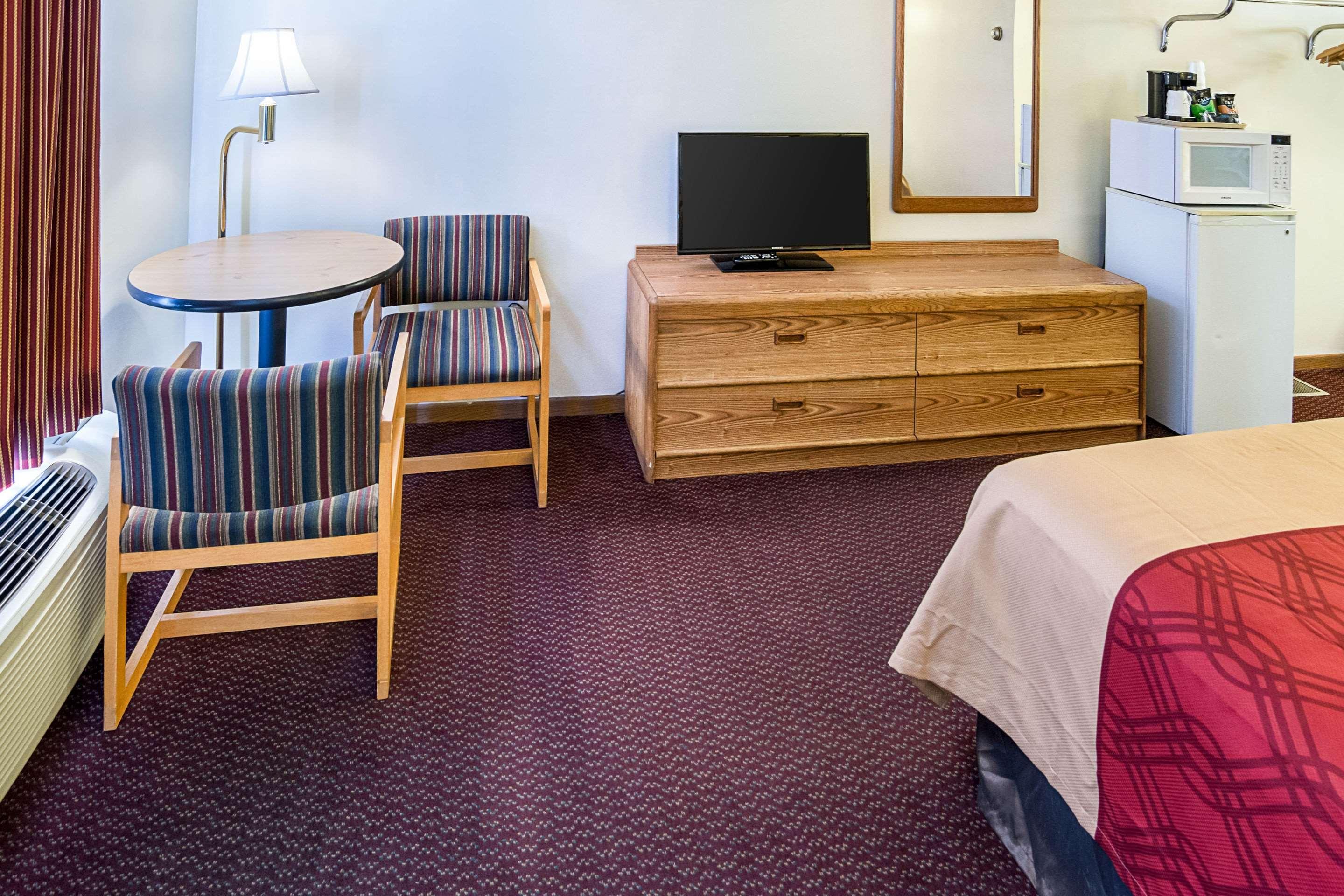 Rodeway Inn & Suites Austin Bagian luar foto