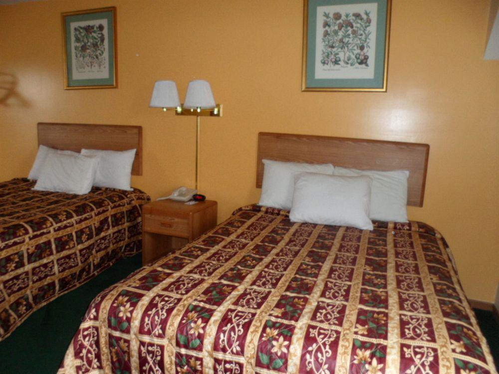 Rodeway Inn & Suites Austin Bagian luar foto